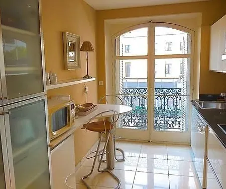 Апартаменты Lovely 2 Bed 2 Bath In On Rue Antibea Easy Walk To The Palais 224 Канны