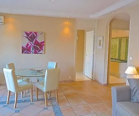 Lovely 2 Bed 2 Bath In On Rue Antibea Easy Walk To The Palais 224 Apartment *